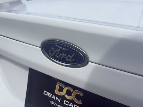 Used 2016 Ford Fusion SE w/ Equipment Group 202A FWD image 14