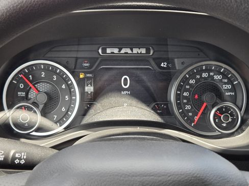 New 2026 RAM 1500 Express AWD/4WD image 14