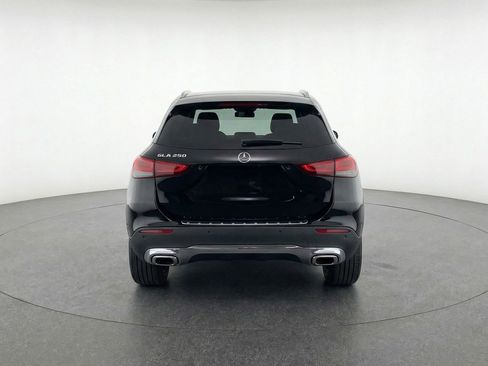 Used 2025 Mercedes-Benz GLA 250 image 7