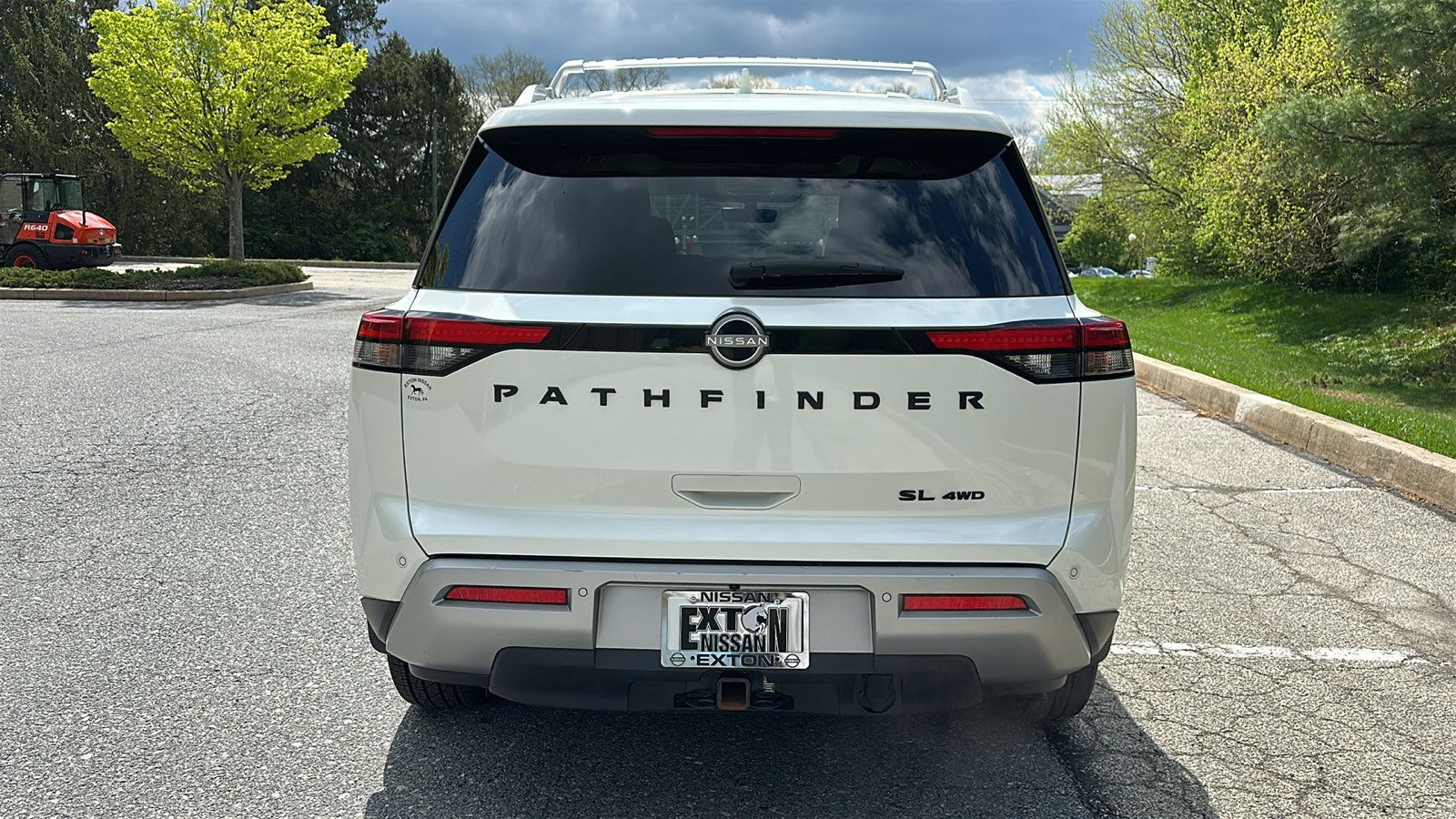 Certified 2024 Nissan Pathfinder SL w/ SL Premium Package AWD/4WD image 5