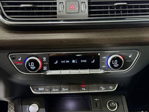 Certified 2023 Audi Q5 2.0T Premium w/ Convenience Package image 15