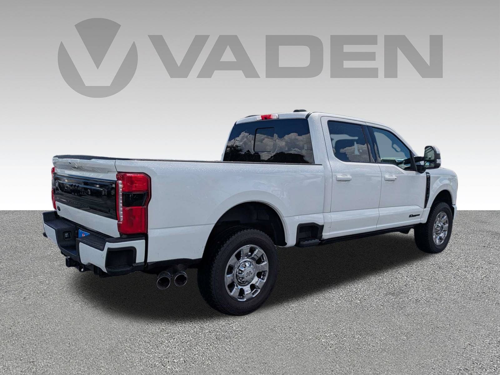 Used 2025 Ford F250 King Ranch w/ Chrome Package AWD/4WD image 25