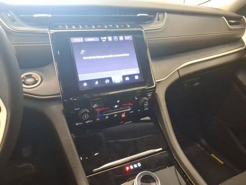 Used 2023 Jeep Grand Cherokee L Laredo w/ Luxury Tech Group I image 9