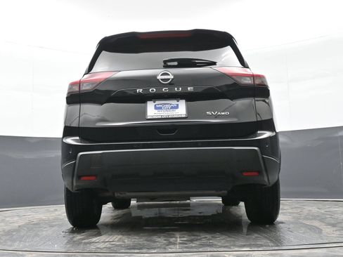 Used 2024 Nissan Rogue SV AWD/4WD image 41
