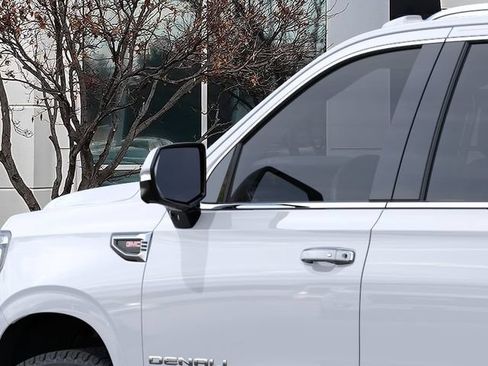 New 2026 GMC Yukon XL Denali w/ Denali Reserve Package AWD/4WD image 12