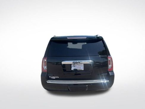 Used 2017 GMC Yukon Denali w/ Open Road Package AWD/4WD image 4