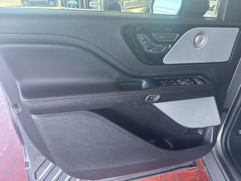Used 2022 Lincoln Aviator Reserve w/ Equipment Group 201A image 14
