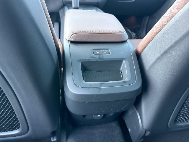 Certified 2024 Volvo XC60 B5 Plus w/ Protection Package Premier AWD/4WD image 27