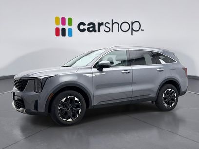 Used 2024 Kia Sorento S w/ Panoramic Sunroof Package