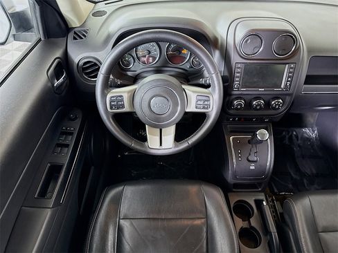 Used 2015 Jeep Patriot Limited image 3
