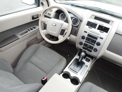 Used 2009 Ford Escape 4WD Hybrid image 22