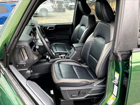 Certified 2025 Ford Bronco Outer Banks image 8