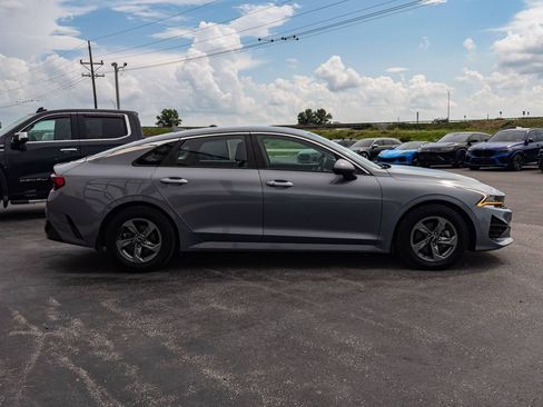 Used 2021 Kia K5 LXS FWD image 2