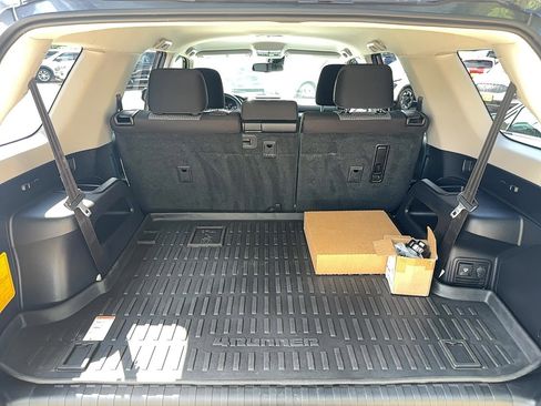 Used 2021 Toyota 4Runner SR5 image 9