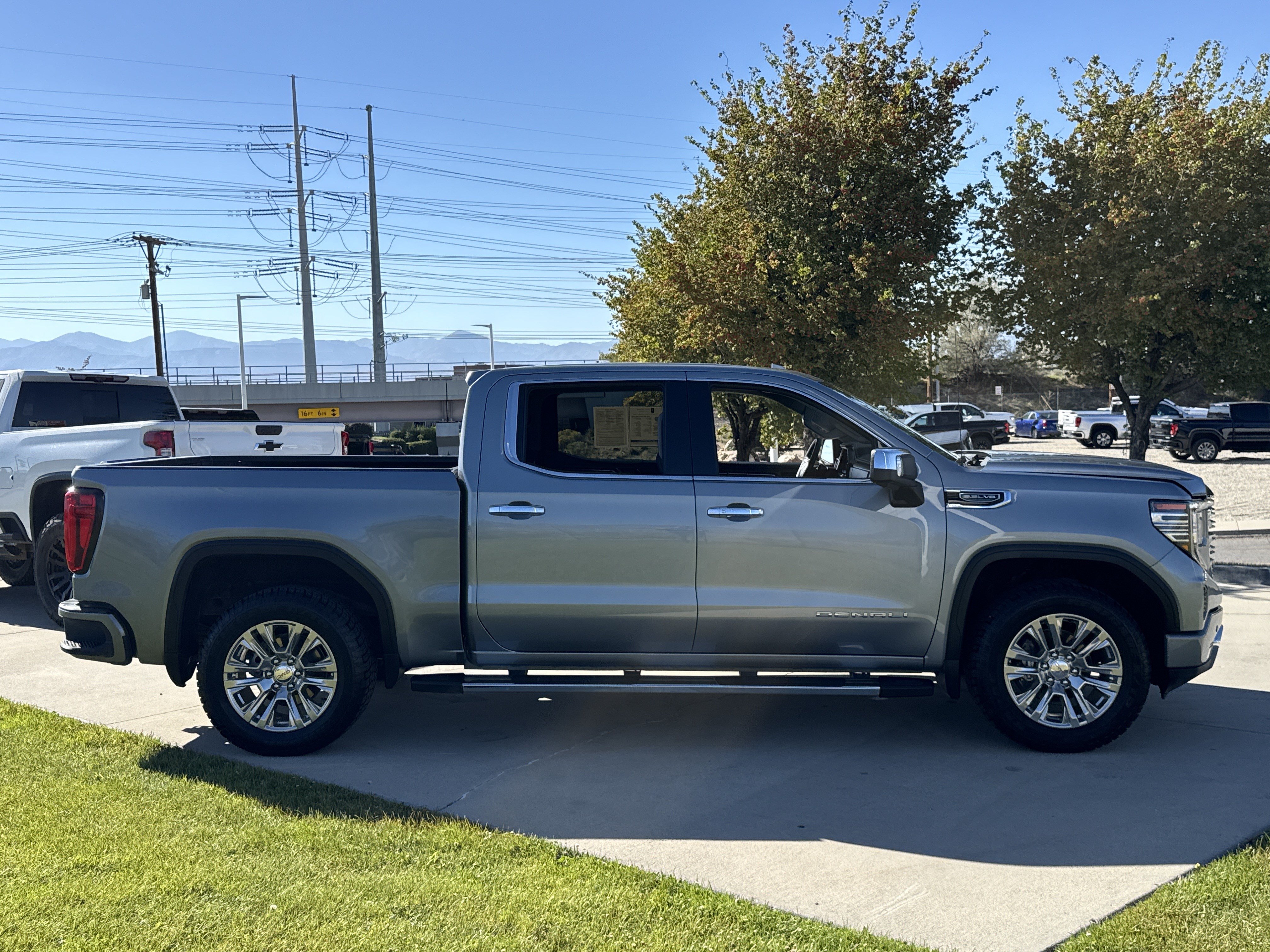 Used 2023 GMC Sierra 1500 Denali AWD/4WD image 6