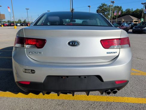 Used 2013 Kia Forte Koup EX FWD image 6