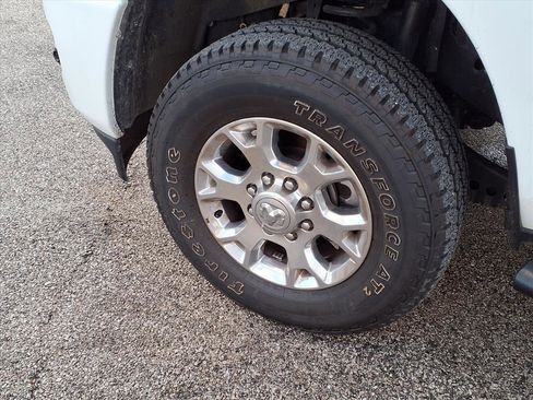 Used 2024 RAM 2500 Laramie w/ Safety Group image 27