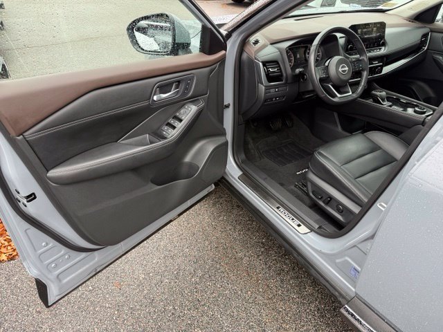 Certified 2023 Nissan Rogue SL w/ SL Premium Package AWD/4WD image 10