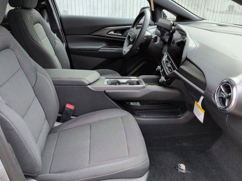 New 2026 Chevrolet Equinox EV LT w/ Comfort Package FWD image 27