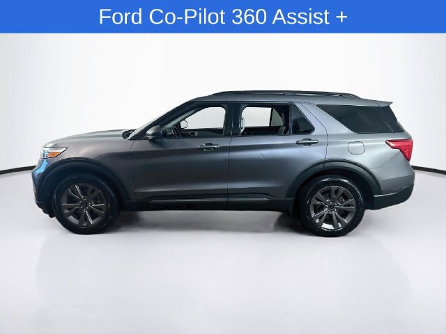 Certified 2021 Ford Explorer XLT w/ Equipment Group 202A AWD/4WD image 5