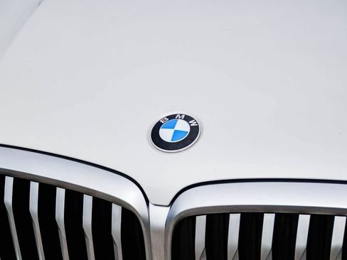 Used 2024 BMW X5 xDrive40i image 11