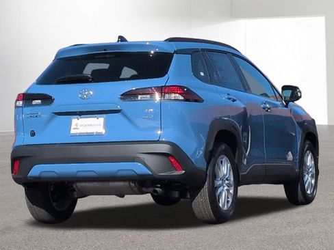 New 2026 Toyota Corolla Cross LE w/ Moonroof Package image 6