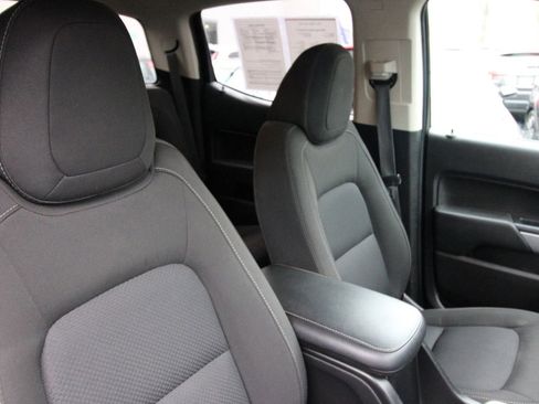 Used 2020 Chevrolet Colorado LT RWD image 21