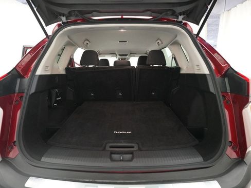 Certified 2022 Nissan Rogue SV AWD/4WD image 10