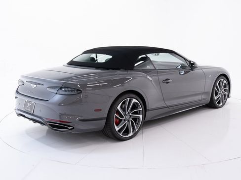 Used 2025 Bentley Continental GT Speed image 13