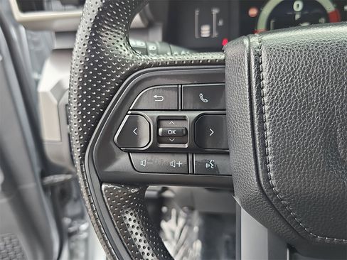 Used 2025 Toyota Tacoma SR5 image 16