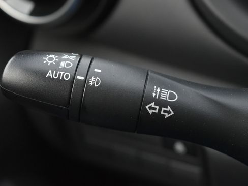 Used 2023 Nissan Kicks SR w/ SR Premium Package image 21