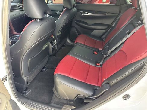 Used 2024 INFINITI QX50 Sport image 15