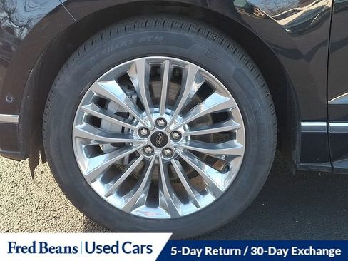 Certified 2022 Ford Edge Titanium w/ Equipment Group 301A image 28