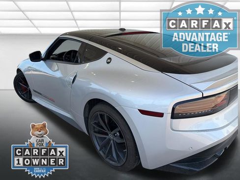 Used 2025 Nissan Z Performance w/ Floor Mat Package RWD image 4