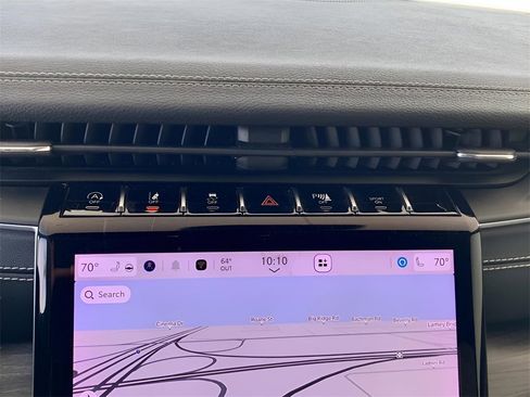 Used 2023 Jeep Grand Cherokee Limited image 39