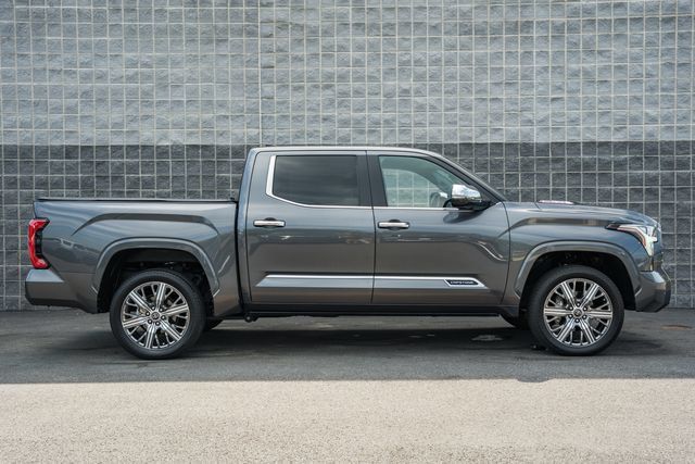Used 2024 Toyota Tundra Capstone AWD/4WD image 7