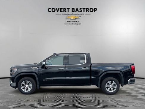 Used 2025 GMC Sierra 1500 SLT RWD image 4
