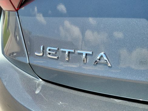 Used 2024 Volkswagen Jetta Sport FWD image 9