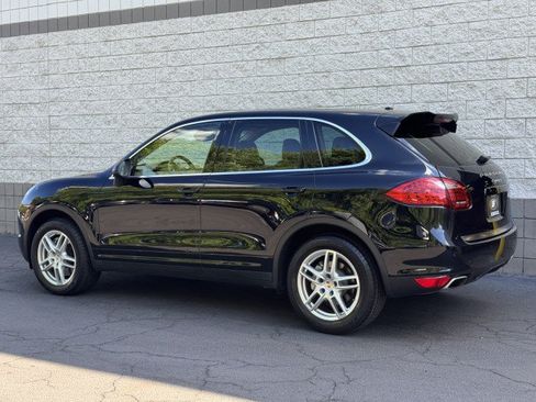 Used 2013 Porsche Cayenne S AWD/4WD image 2