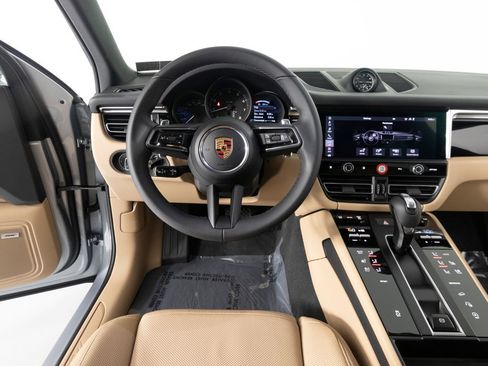 New 2026 Porsche Macan AWD/4WD image 18