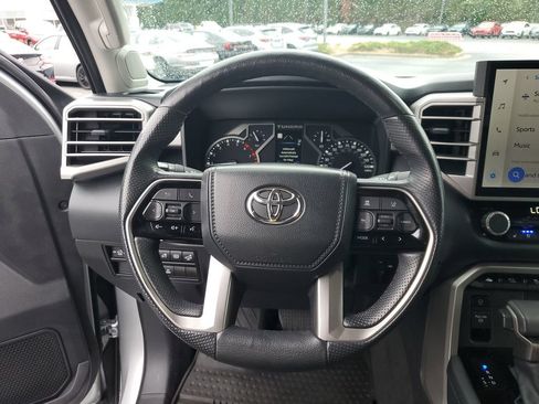 Used 2022 Toyota Tundra Limited AWD/4WD image 29