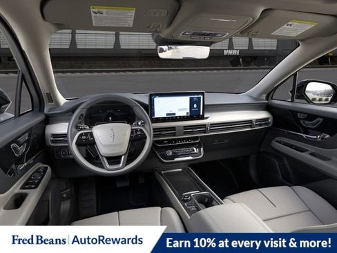 New 2026 Lincoln Corsair Premiere image 10