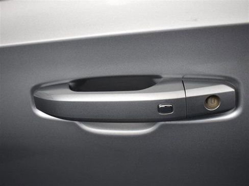 Used 2023 Chevrolet Tahoe Z71 w/ Off-Road Capability Package image 10