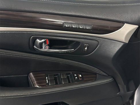 Used 2015 Lexus LS 460 L image 9