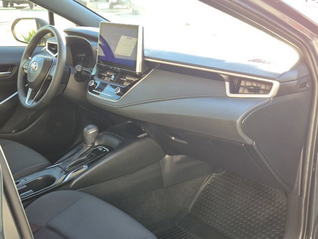 Used 2025 Toyota Corolla SE w/ SE Premium Package FWD image 23