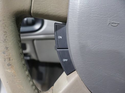 Used 2006 Ford Taurus SEL FWD image 28