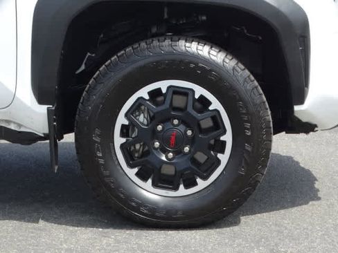 Used 2024 Toyota Tacoma TRD Off-Road w/ TRD Off Road Upgrade Package image 8