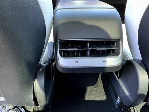 Used 2021 Tesla Model 3 Long Range image 10