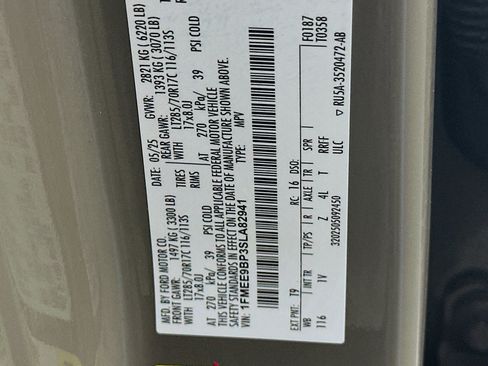 Used 2025 Ford Bronco Badlands AWD/4WD image 12