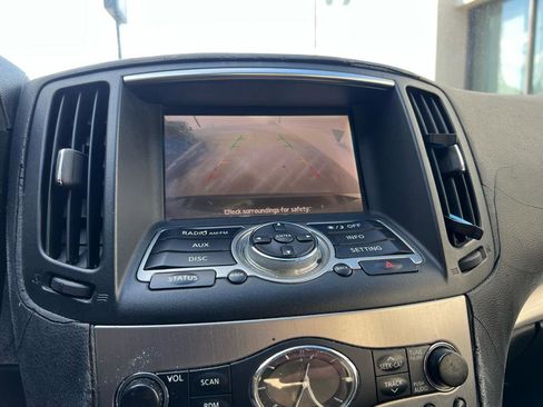 Used 2010 INFINITI G37 Journey w/ Premium Pkg image 45